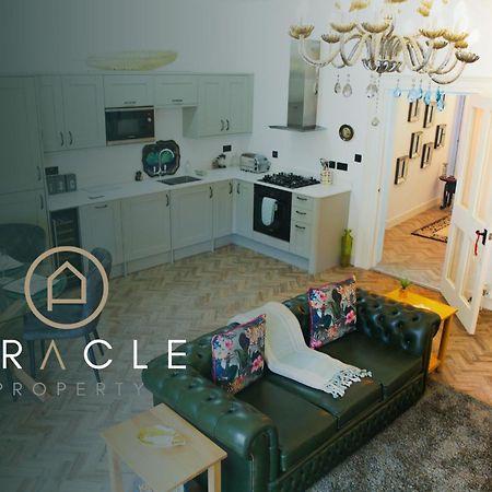 The Penthouse At Mercers Croft Stratford-upon-Avon Habitación foto